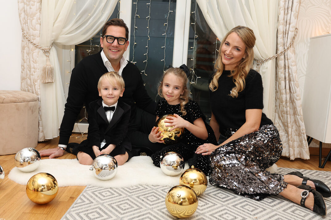 Xmas-Family-Home-Fotoshooting-Familien-Foto